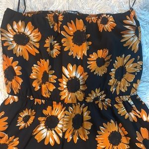 Selling because it is not my style. But it is cute just not for me.